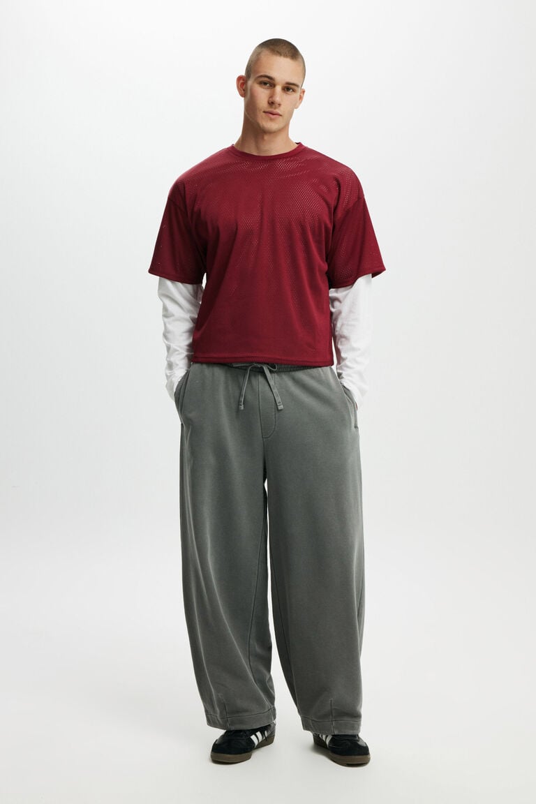 (PRE-ORDER 5-7 WEEKS) GREY BAGGY SWEATS